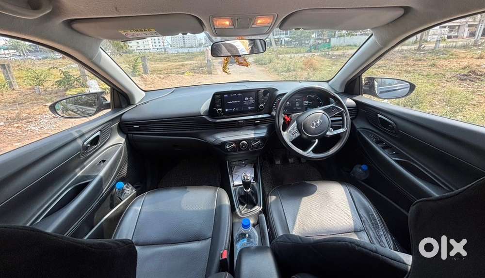 Hyundai I20 Asta 2023 Petrol Well Maintained With Sunroof