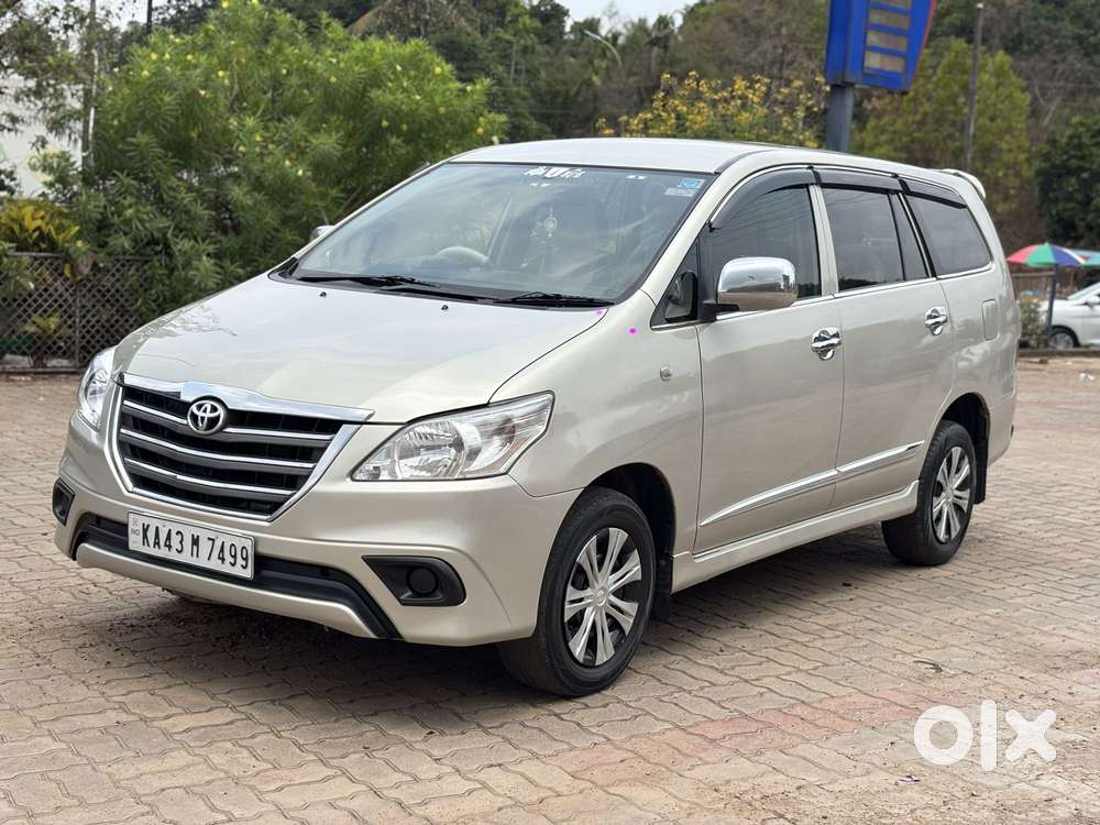 Toyota Innova 2.5 G (diesel) 7 Seater Bs Iv, 2015, Diesel