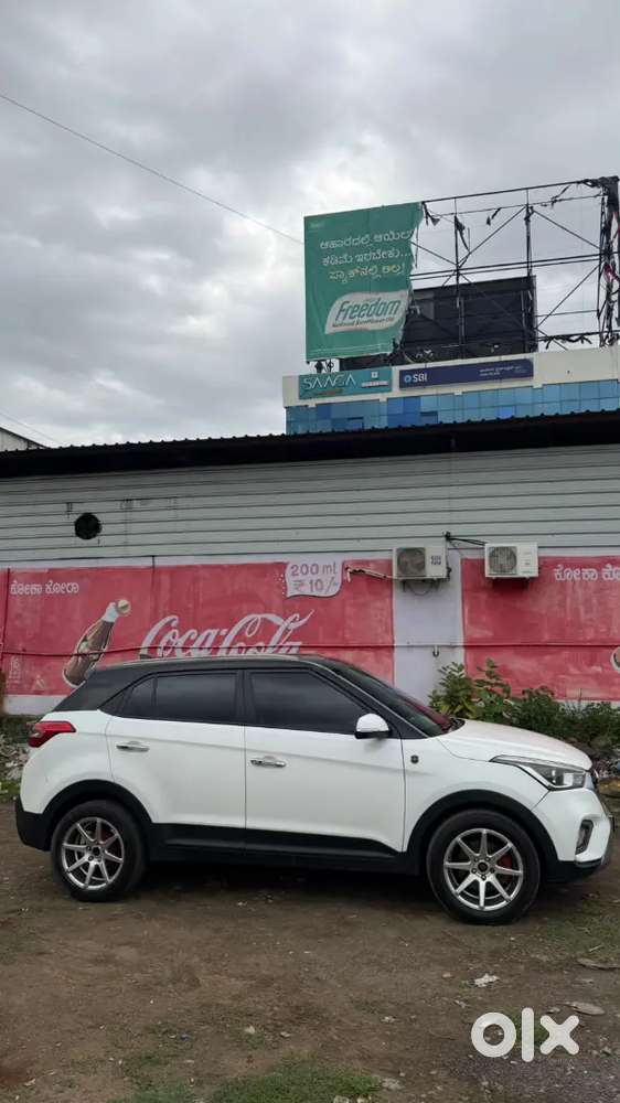 Hyundai Creta 2019, Fancy Number 7700.