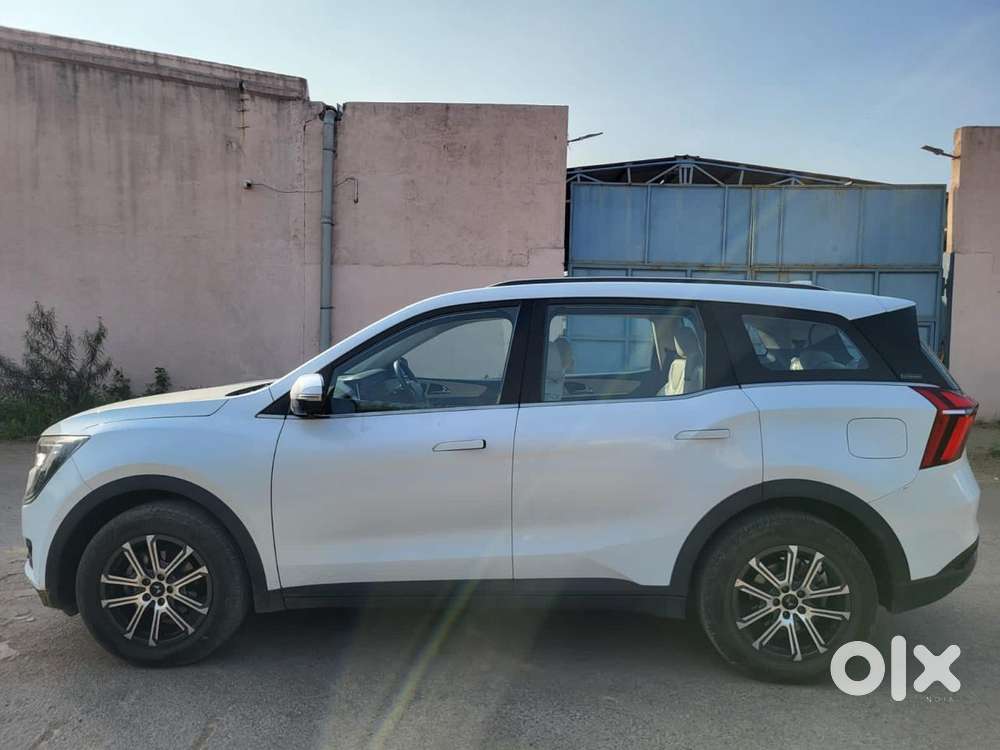 Mahindra Xuv700 2.2 Ax 7 Diesel Mt Luxury Pack Str, 2026, Diesel