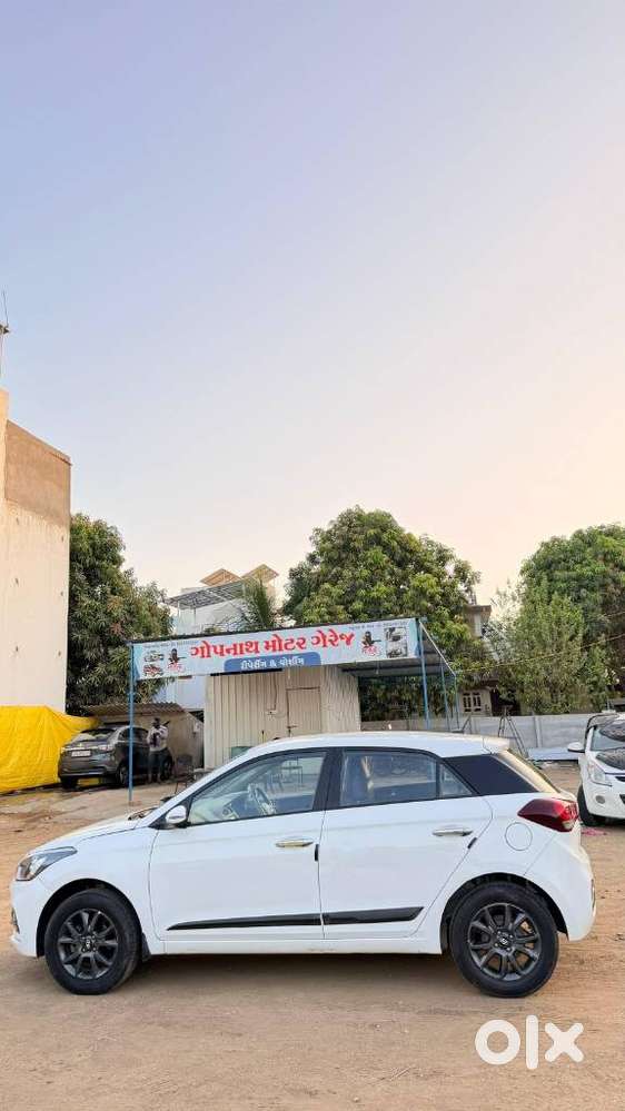 Hyundai I20 1.4 Sportz, 2019, Cng & Hybrids