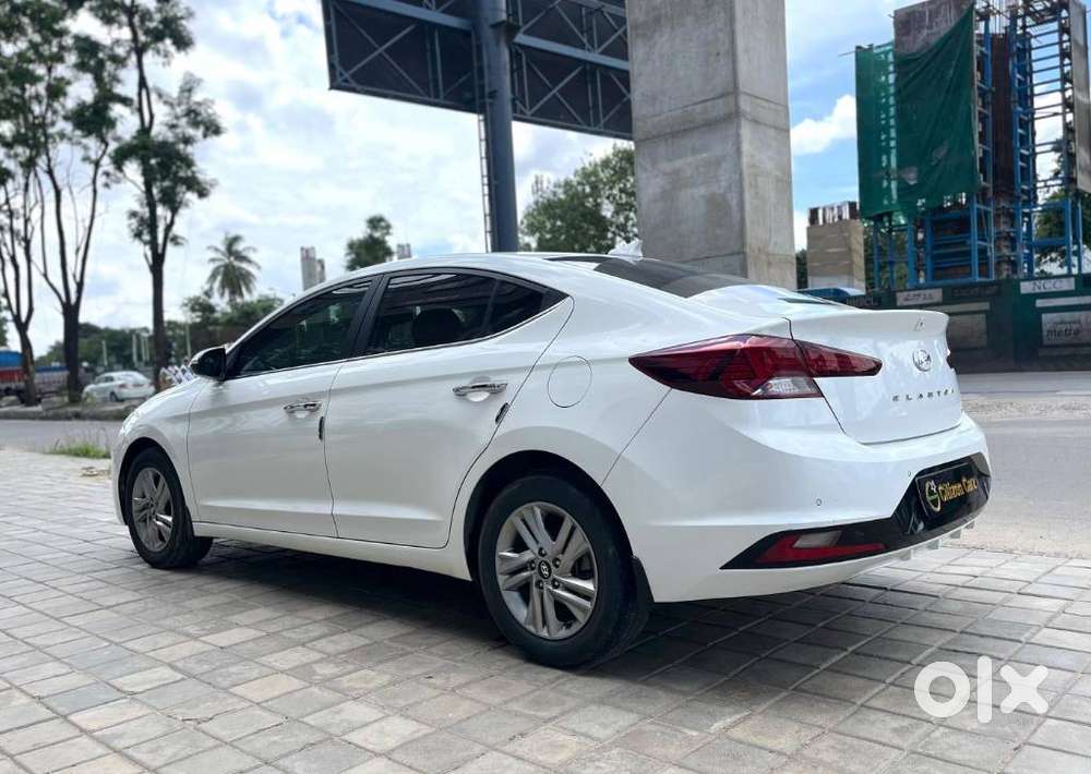 Hyundai Elantra Crdi Leather, 2021, Diesel