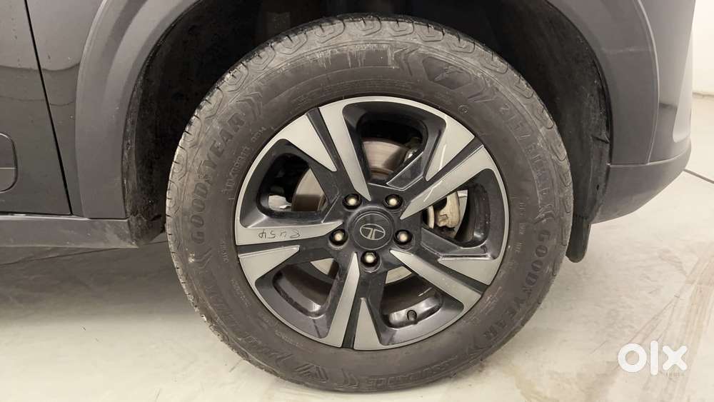 Tata Nexon Creative Plus S 1.2 Revotron Petrol 6 Mt, 2024, Petrol