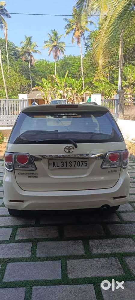 Toyota Fortuner 2014 Legender Variant, Selling Because Of Family Reloc