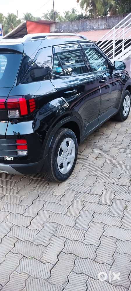 Hyundai Petrol Manual 2024