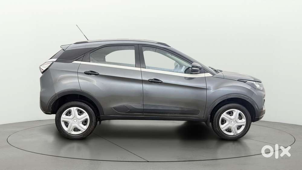 Tata Nexon 1.5 Revotorq Xma Amt, 2021, Petrol