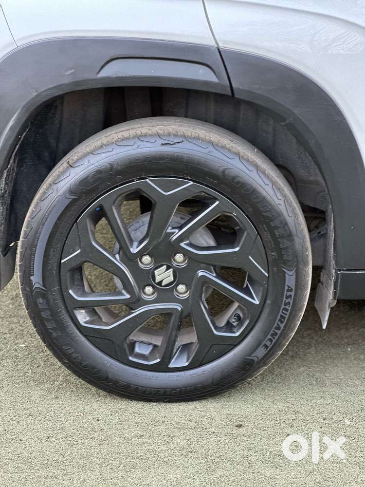 Maruti Suzuki Fronx Alpha 1.0l Turbo 6 At, 2023, Petrol