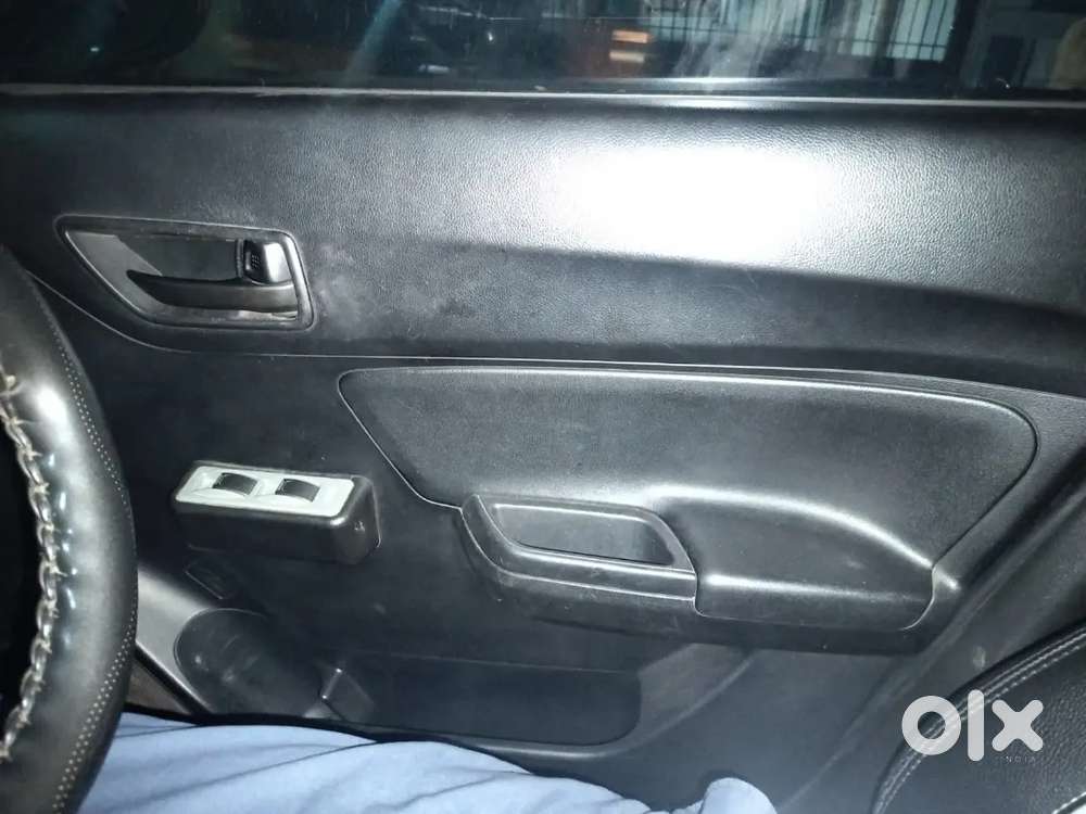 Maruti Suzuki Swift Lxi Colour Is Red