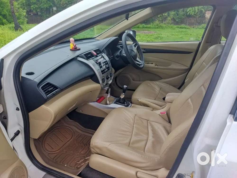 Excellent Condition Well Mentioned Cng Fitted Clean Car
