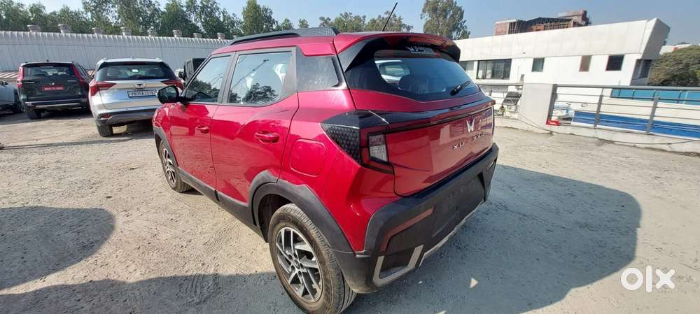 Mahindra Xuv 3xo Ax5 Pm At, 2024, Petrol