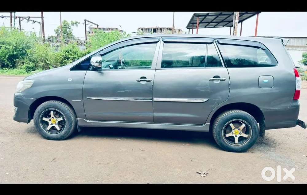 Toyota Innova Hycross 2013 Diesel