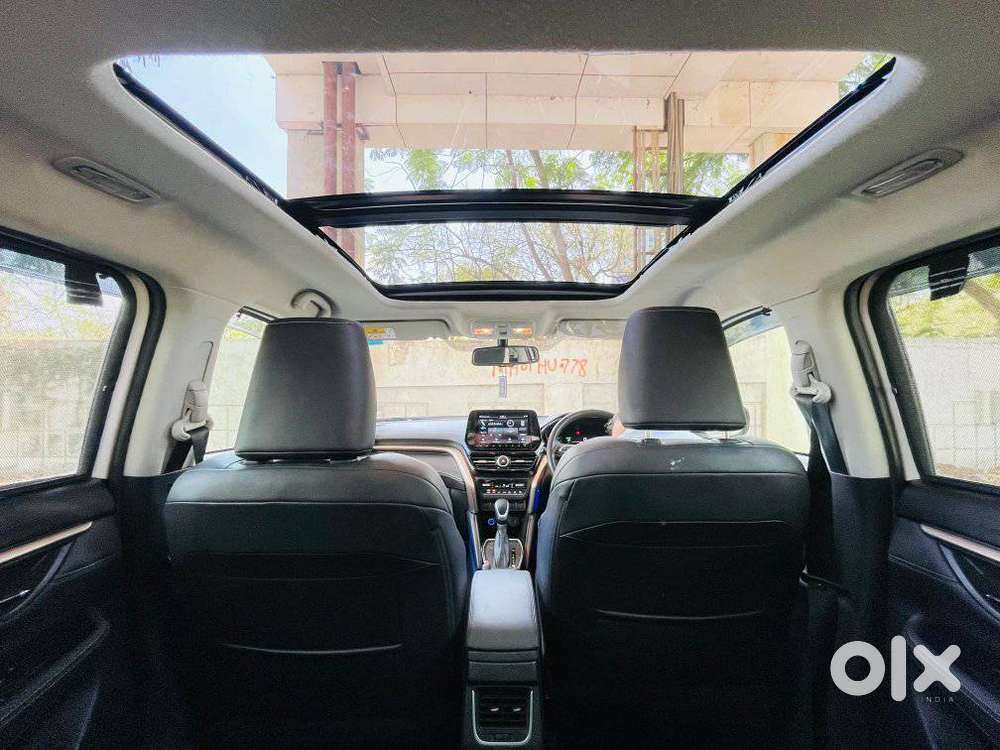 Maruti Suzuki Grand Vitara 1.5 Alpha Plus Intelligent Hybrid Ecvt, 2..