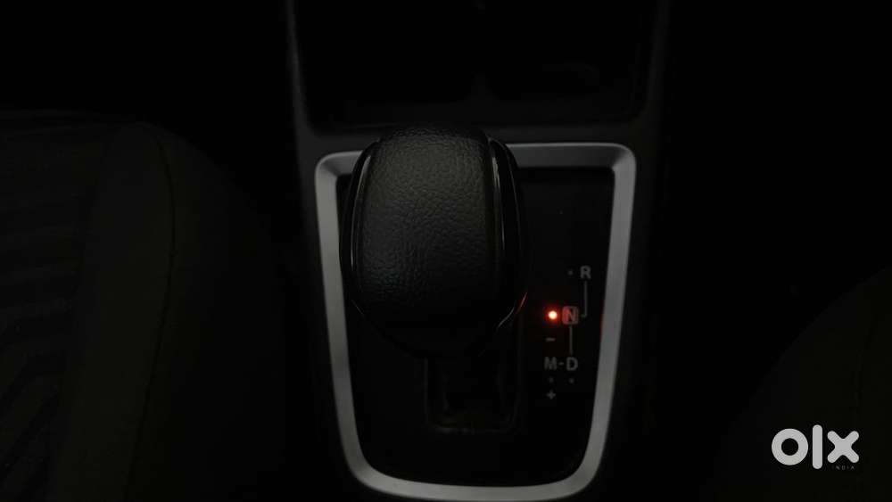 Maruti Suzuki Swift Amt Zxi, 2018, Petrol