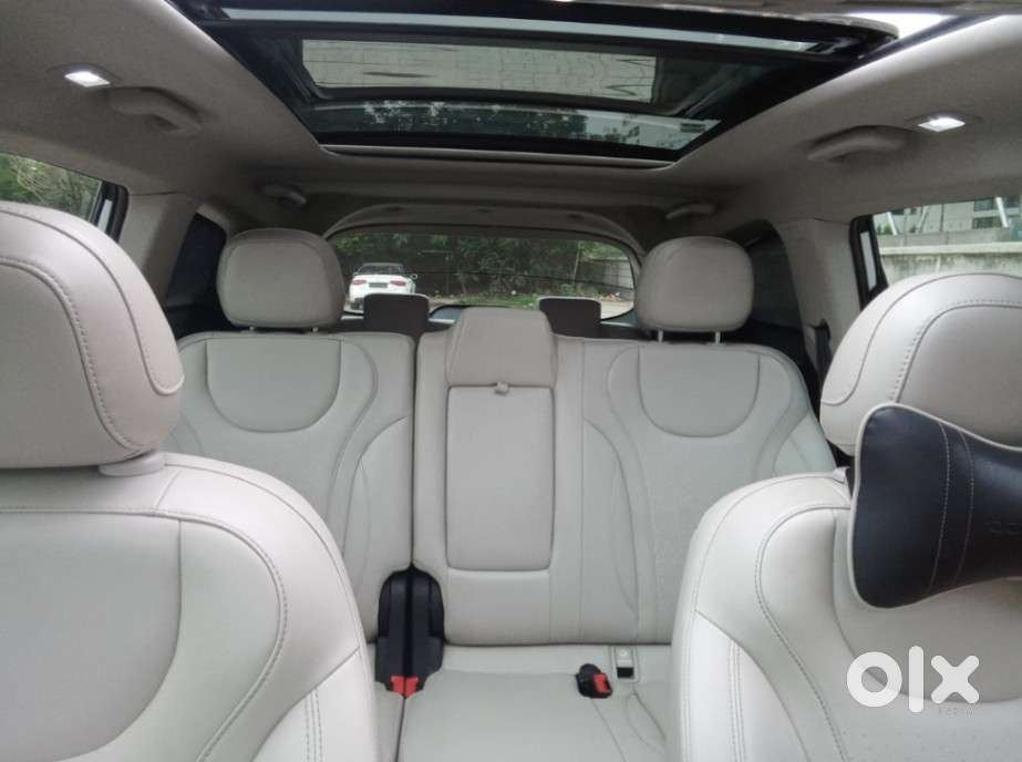 Mahindra Xuv700 2.2 Ax 7 Diesel At Str Awd, 2024, Diesel