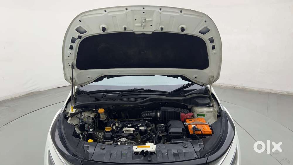 Tata Altroz Xz, 2022, Petrol