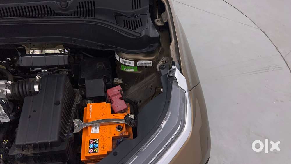 Tata Punch 1.2 Revotron Creative Amt Dual Tone, 2023, Petrol