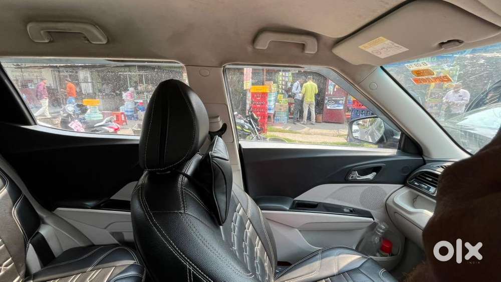 Mahindra Xuv300 Petrol Manual 2020. Emaculate Condition