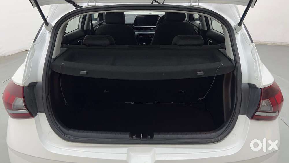 Hyundai I20 Asta (o) 1.2 Ivt, 2023, Petrol