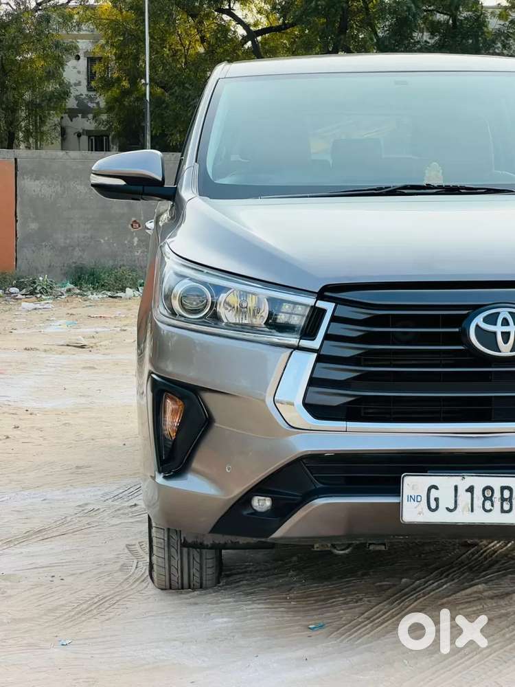 Toyota Innova Crysta [2020-ongoing] 2.4 Vx 8 Str, 2022, Diesel