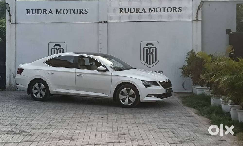 Skoda Superb Style 1.8, 2018, Petrol