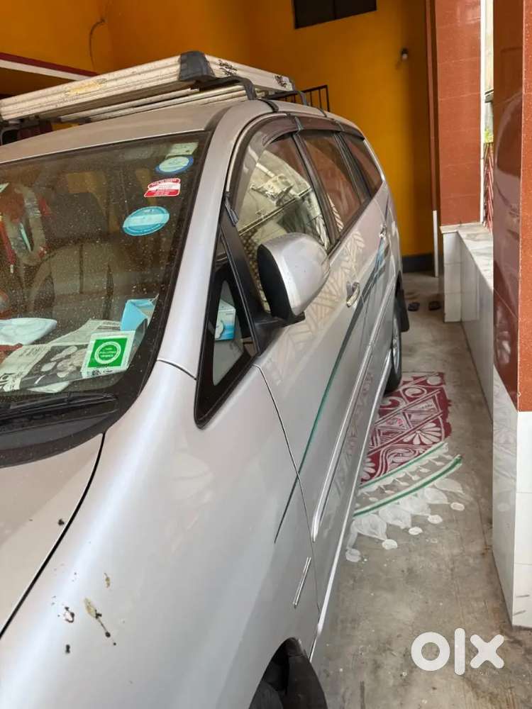 Toyota Innova 2012 Diesel 45000 Km Driven