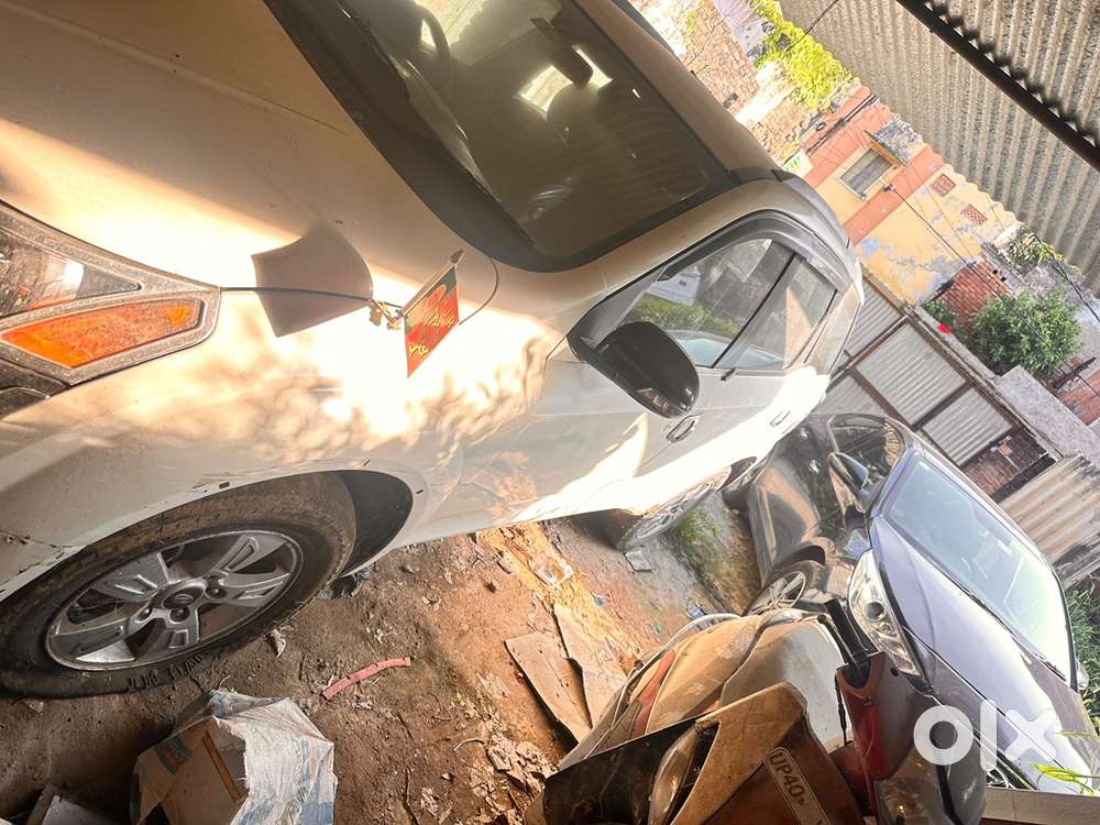 Mahindra Xuv500 Petrol 2011