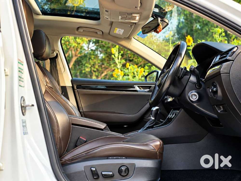 Skoda Superb 2.0 L&k Tsi At, 2021, Petrol