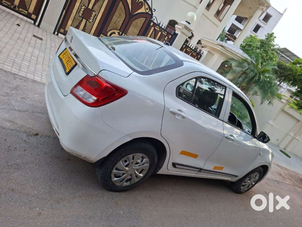 Maruti Suzuki Swift Dzire 1.3 Lxi, 2023, Cng & Hybrids