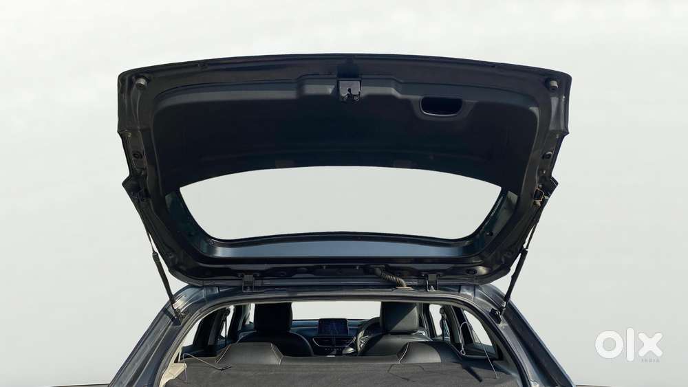Tata Altroz 1.2 Xm Plus, 2021, Petrol