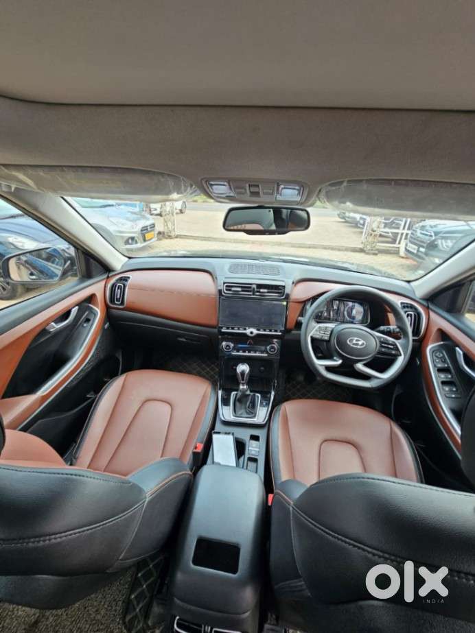 Hyundai Alcazar Platinum, 2023, Petrol