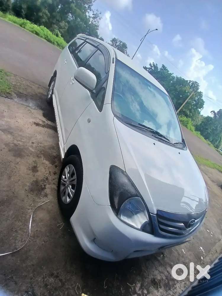 Toyota Innova Diesel 2011