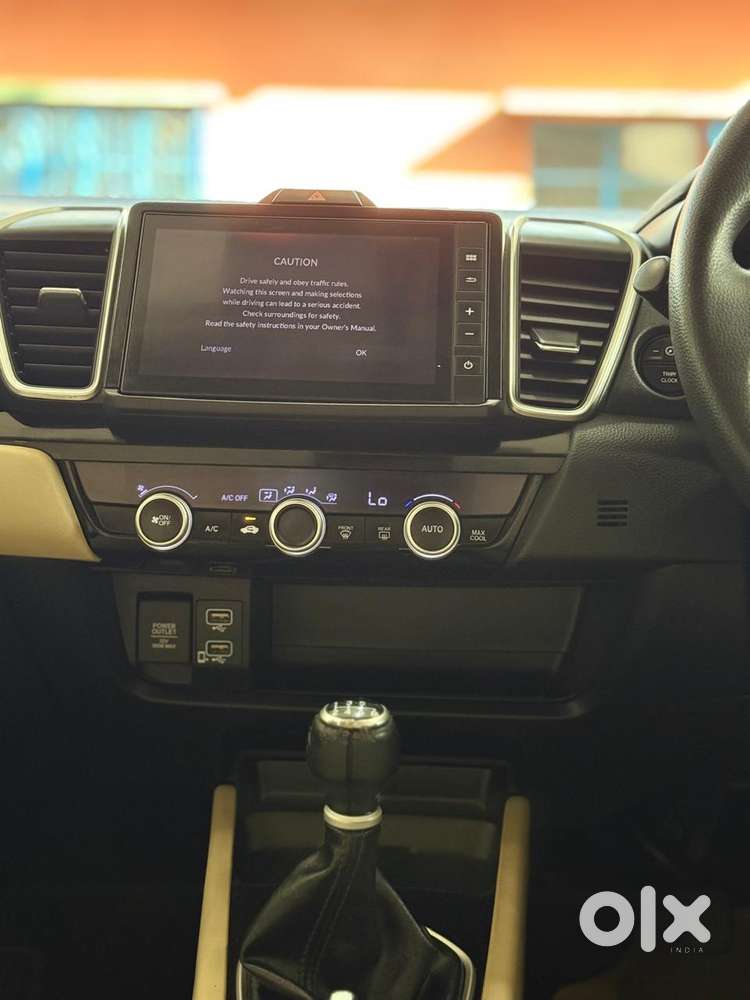 Honda City 1.5 V 5th Gen I-vtec Mt, 2022, Petrol