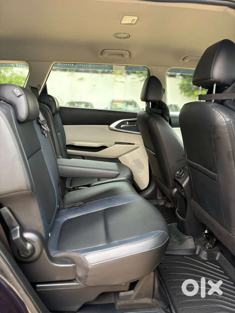 Kia Carens G 1.5 6mt Premium (o) 7-seater, 2024, Petrol