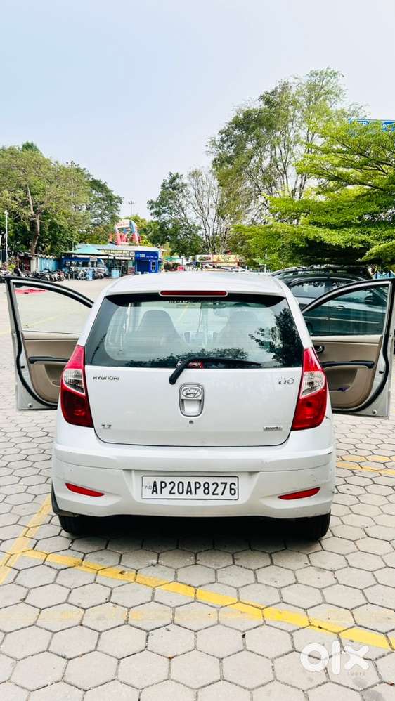 Hyundai I10 Sportz Petrol 2011