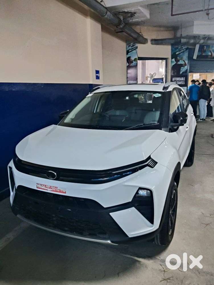 Tata Nexon Creative Plus 1.2 Revotron Petrol 6 Mt, 2026, Petrol
