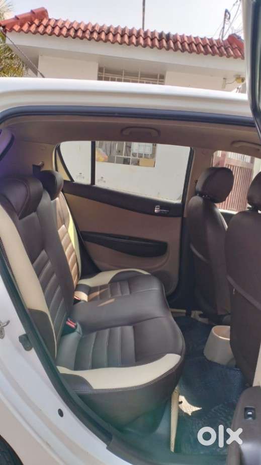 Hyundai I20 Magna 1.2 Mt, 2011, Petrol