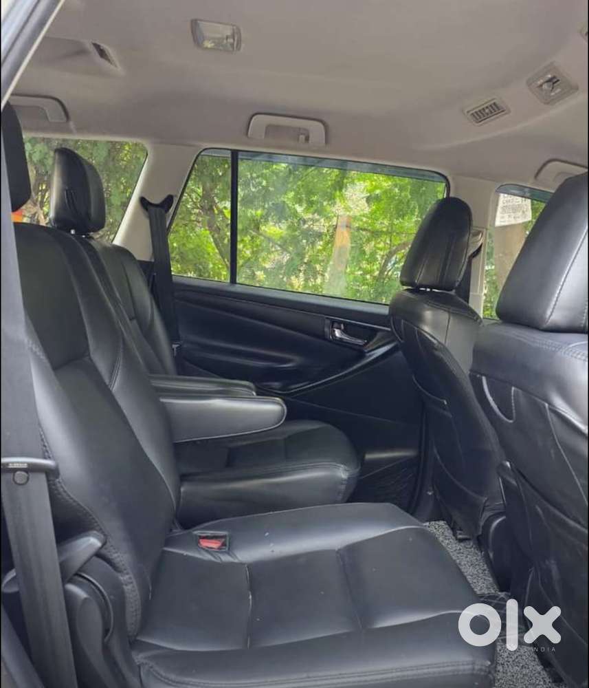 Toyota Innova Crysta 2.4 G Mt 7 Str, 2022, Diesel