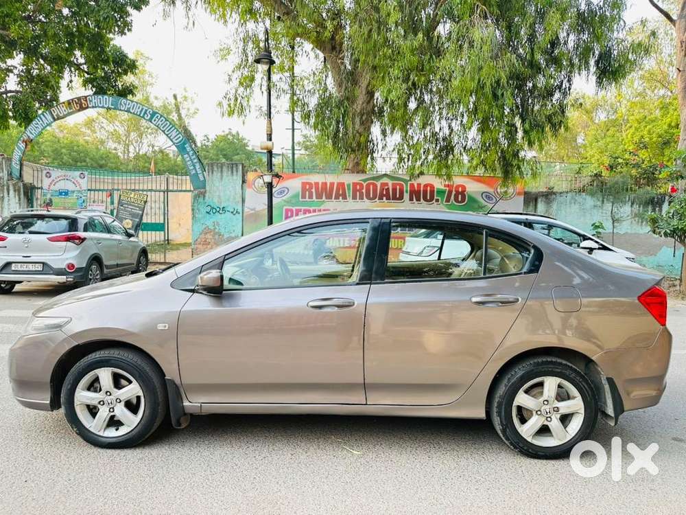 Honda City 2013 July Cng Well Maintained Car