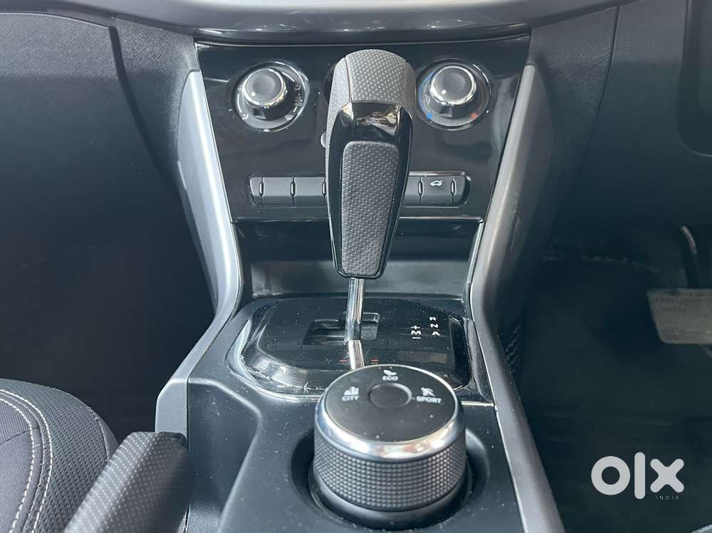 Tata Nexon 1.2 Revotron Xma Amt, 2023, Petrol