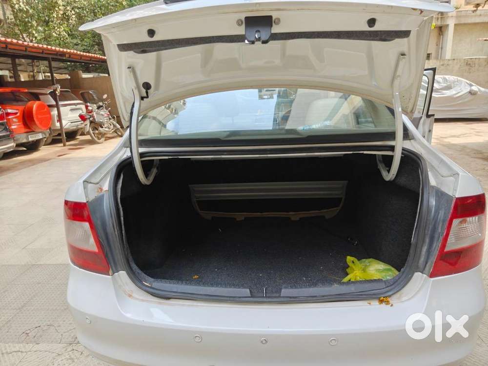 Skoda Rapid 2015 Petrol Automatic  43k Km  Well Maintained