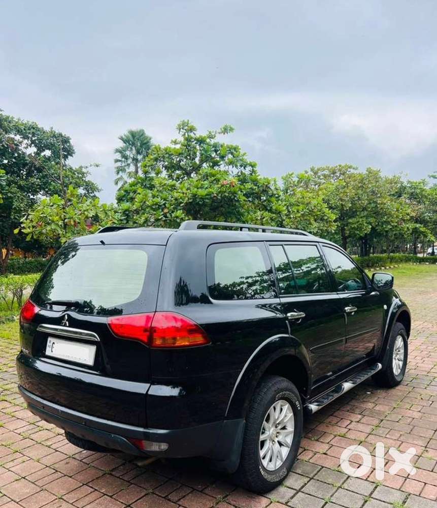 Mitsubishi Pajero Sport 2012