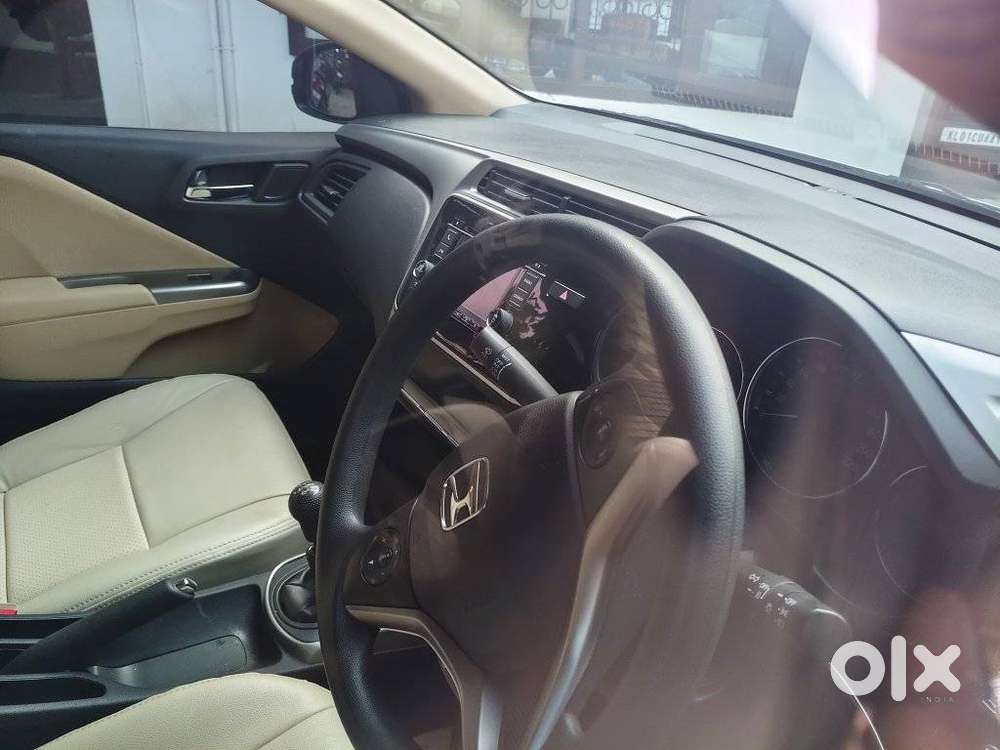Honda City 1.5 V 4th Gen I-vtec Mt, 2016, Petrol