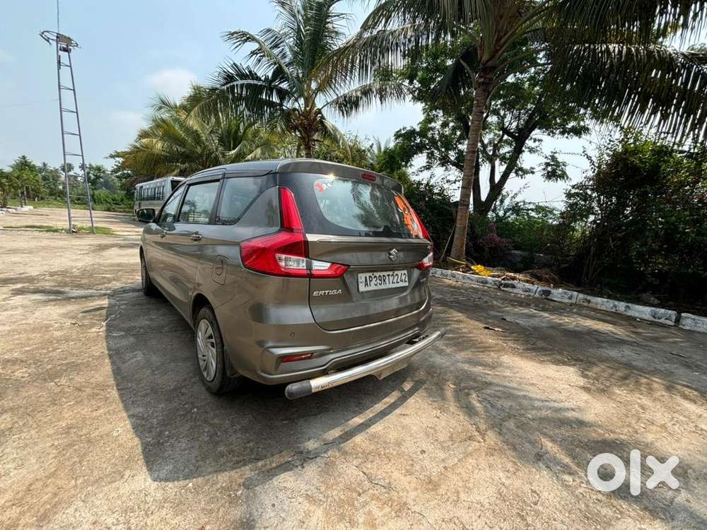 Maruti Suzuki Ertiga 2023 Petrol 125000 Km Driven