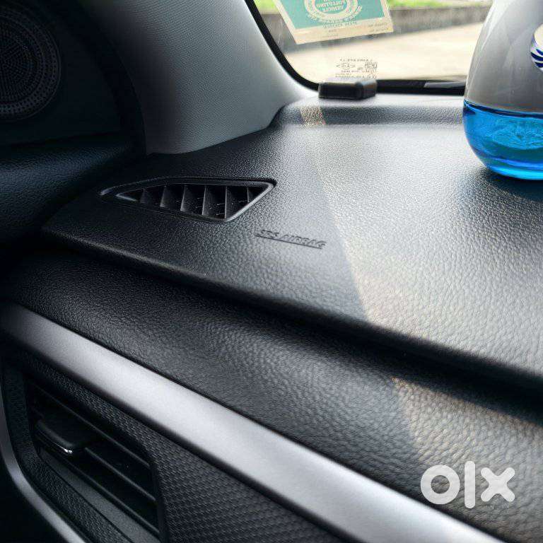 Maruti Suzuki Brezza Vxi At, 2025, Petrol