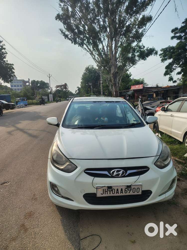 Hyundai Verna Crdi 2011