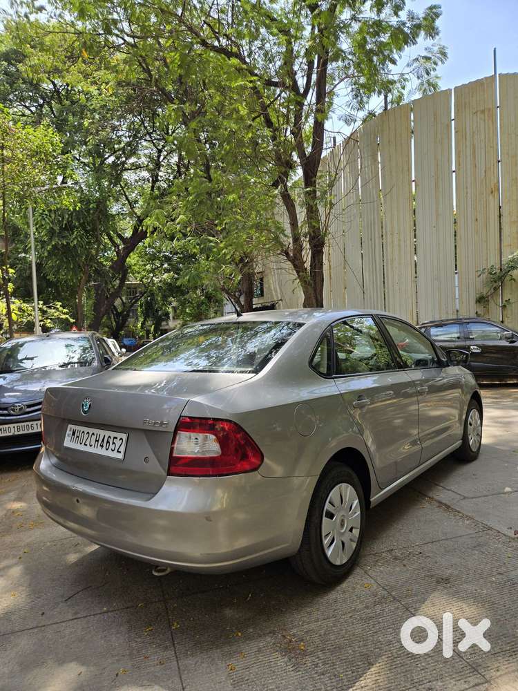 Skoda Rapid 1.6 Mpi Ambition, 2012, Petrol