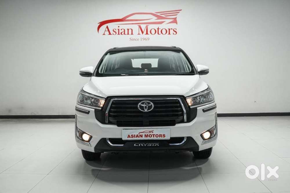 Toyota Innova Crysta 2.4 G Plus Mt 8 Str, 2024, Diesel