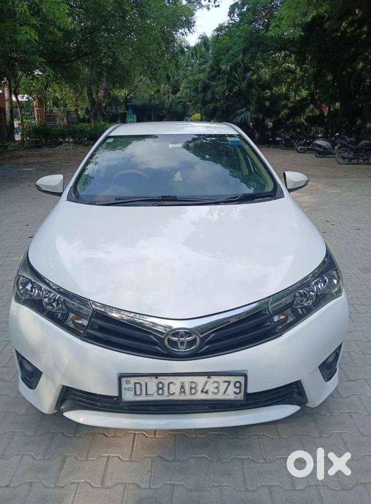 Toyota Corolla Altis 1.8 J, 2015, Petrol