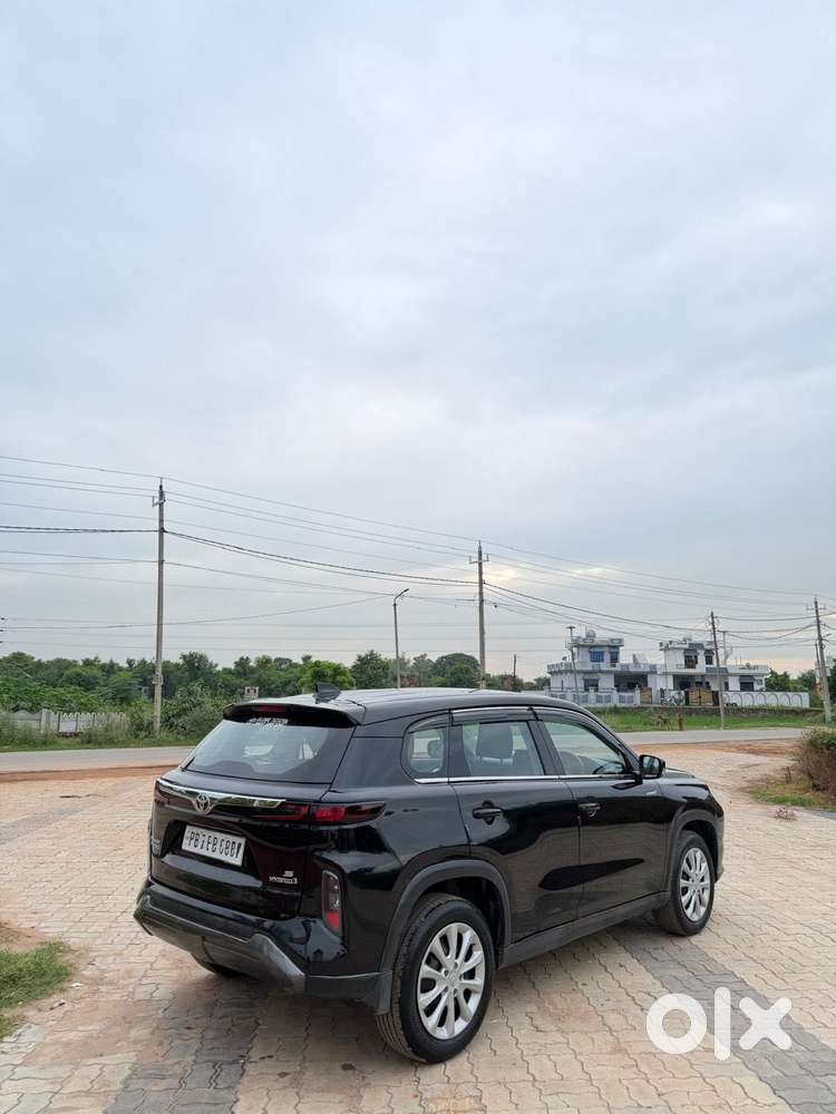 Toyota Urban Cruiser Hyryder 1.5 S Hybrid, 2023, Petrol