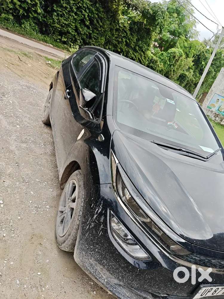 Tata Altroz Xz Plus Dark 2025 Edition